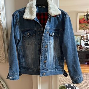EUC, Sherpa Jean jacket. Size Small
